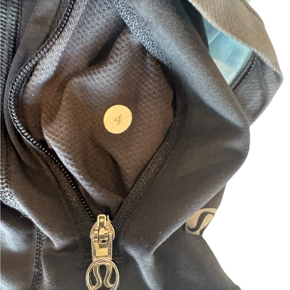 Lululemon Run Speed Squad Shorts Blue Gray Women’s Size 4 - Picture 9 of 10